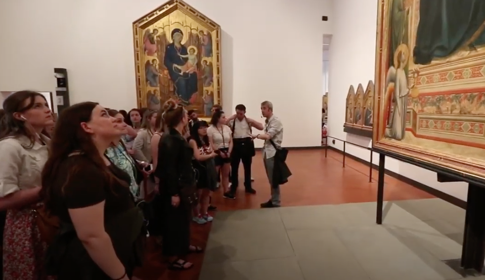 LBST students in Uffizi gallery, Florence